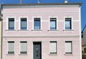 Idyllisches Wohnhaus mit sonniger Terrasse und grünem Rückzugsort in zentraler Lage von Alfte