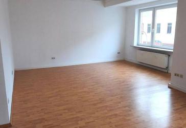 Großzügige 4-Zimmer-Wohnung mit Balkon in Bremerhaven
