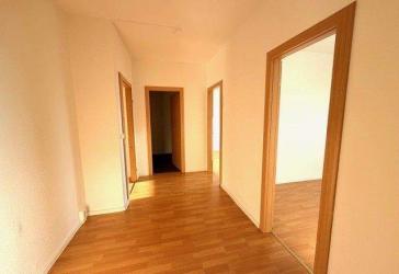 2 KM frei * nur bis 31.12.2025 !**super tolle 6 Zimmer Wohnung mit 2 Balkonen und 2 Bädern **