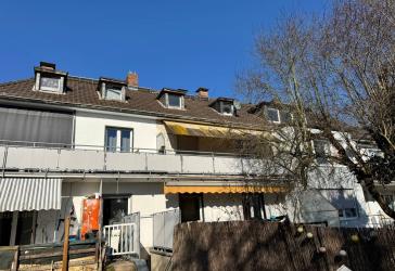 BONN LANNESDORF, 2 Zimmer-ETW, ca. 53 m² Wfl. mit Sonnenbalkon im 4 Part.Haus + Keller + DG-Zimmer