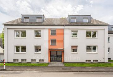 Gemütliche 2-Zimmer-Eigentumswohnung mit PKW-Garage und Stellplatz, sofort frei.