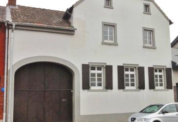 Seltene Hofanlage mit großem Innenhof, Halle & zusätzlichem Baugrundstück
