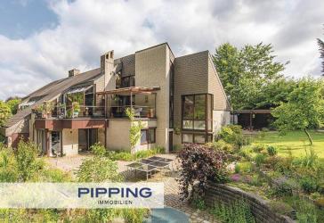 Architektonische Großzügigkeit: 'Splitlevel auf traumhaften Grundstück mit schönen Ausblicken'