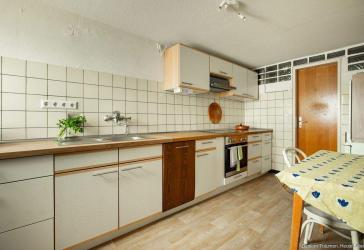 Zentrale 3-Zimmer-Eigentumswohnung mit Terrasse in Titisee-Neustadt zu verkaufen