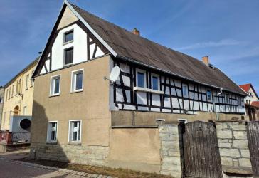 Sanierungsbedürftiges Bauernhaus in guter Wohnlage in Gutenborn/ OT Heuckewalde