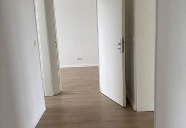 Komplett sanierte 3-Zimmer-Wohnung zu vermieten!
