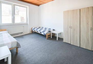 Solides Mehrfamilienhaus mit Entwicklungspotential in Magdeburg - Salbke!