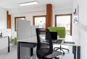 Top Arbeitsplatz im modernen Büro in Oberhaching - sofort verfügbar