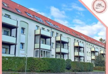 Bezugsfreie 4-Raum-Wohnung mit Balkon, Kellerraum und Pkw-Stellplatz