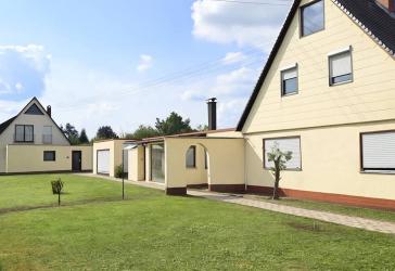 Siedlerhaus mit zusätzlichem Anbau und sonniger Gartenausrichtung in Bärenkeller zu kaufen!