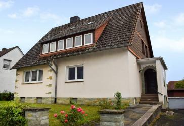 Staufenberg - Landwehrhagen: Ein-/ Zweifamilienhaus mit vielfältigen Gestaltungsmöglichkeiten!