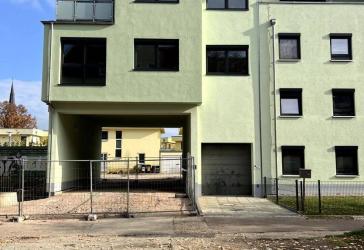 Exklusive Eigentumswohnung inkl. sehr hochwertiger Einbauküche und großem Balkon, optional Stellplatz
