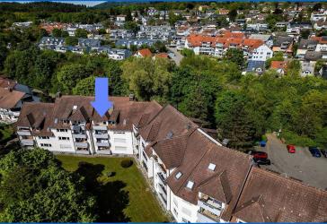 Bezugsfreie 4 Zimmer Maisonette- Wohnung mit Garage und Einbauküche im 3.OG mit Südbalkon ohne Lift.