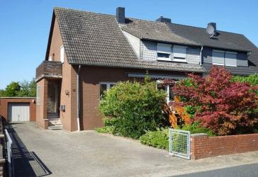 Doppelhaushälfte in ruhiger Lage