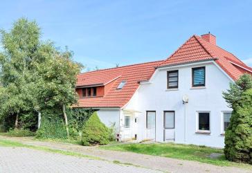 Faktor 17! Attraktives 3-Familienhaus in Horstedt – Voll vermietet, renoviert & großes Grundstück