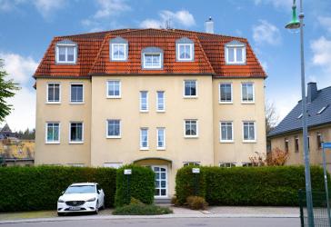 Vollvermietetes Mehrfamilienhaus in Top-Lage von Gößnitz - Solide Kapitalanlage mit Seltenheitswert!