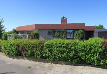 MELDORF: Bungalow mit 6 Zimmern und einem traumhaften Ausblick !