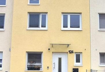Modernes Niedrigenergie-Reihenmittelhaus inkl. Garten & Pkw Stellplatz