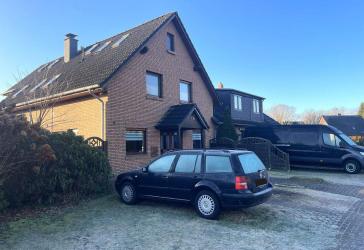 Drei Wohneinheiten, ein Zuhause - solides Dreifamilienhaus in Westerstede!