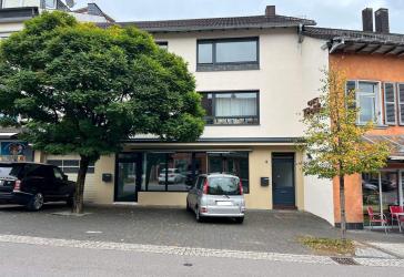 Frisch renoviertes Ladenlokal im Erdgeschoss, inmitten der Einkaufsstraße von Losheim am See