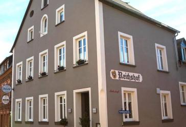 Hotel / Gästehaus an der Mittelmosel mit Vollausstattung, Betreiberwhg. Bar & hochwertig ausgestatteten Gästezimmern