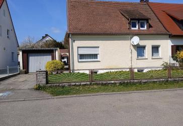 Bezahlbar - Möglich gestaltbare 2 Wohnungen - Doppelhaus zentral in Crailsheim zu verkaufen