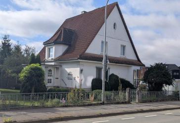 Wohnhaus mit Gewerbeanteil