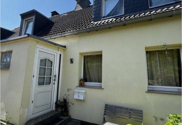 !!Handwerker aufgepasst!! renovierungsbedürftige ETW mit Einfamilienhaus-Charakter in Aachen-Forst