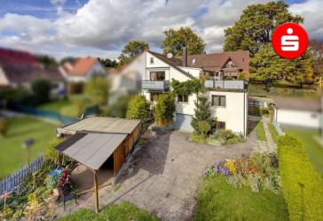 Perfekt für Anleger: DHH mit drei leerstehenden Wohnungen