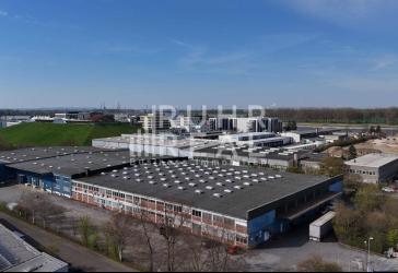 Flexible Lagerfläche in Monheim | ebenerdige Tore | Rampen
