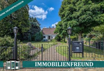 Schnuckeliges Einfamilienhaus auf großem Grundstück in TOP Lage von W-Langerfeld