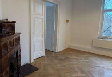 Schöne 5 1/2 Zimmer Wohnung mit Altbaucharme im östlichen Ringgebiet