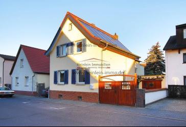 Einfamilienhaus# Sauna# Wintergarten# Kaminofen# PV & Solar# Griesheim Hofmannstr.