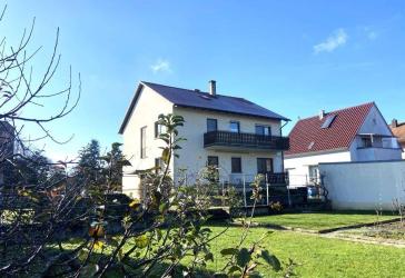 EFH in Stutensee - Spöck inkl. Bauplatz 172m² Wfl. 8 Zi., Grund 1.413m² Bj. 1961