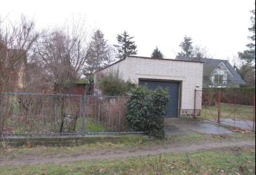 Kleines Einfamilienhaus in Berlin Hellersdorf(mit eingetragenem Wohnrecht/Nießbrauch)