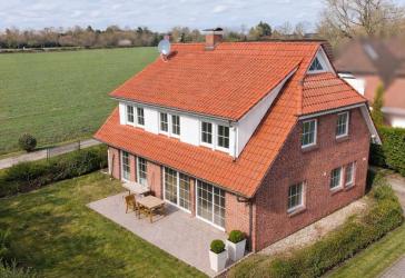 Neuwertige 2-Zimmer-Wohnung mit freiem Blick in Dangast
