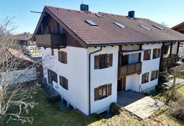 Provisionsfrei für den Käufer: Doppelhaushälfte mit ca. 203 m² Wohnfläche und 8 Zimmern - viel Platz für die ganze Familie!