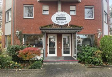 Gewerbefläche in Top-Kurortlage - ideal für Gastronomie, mit Terrasse & 10 Stellplätzen!