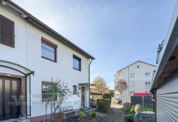 Familienfreundliches RHH mit Garten in Reutlingen zu verkaufen !