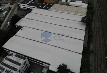 Vermietete Lagerhalle mit Büroanteil Nähe Messegelände