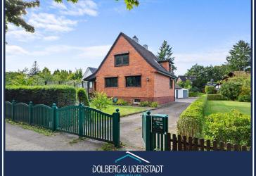 Frei verfügbar ! Gepflegtes Einfamilienhaus mit Vollkeller und Nebengebäude & Garage für 2 Fahrzeuge