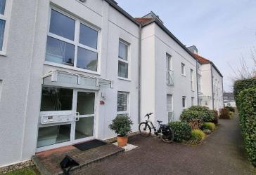 Geräumige, vermietete 3-Zi.-ETW mit TG-Stellplatz in ruhigem Wohnquartier in Langenfeld!