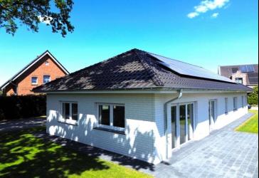 Provisionsfrei. Ebenerdig. Energieeffizient. Bungalow zum Wohlfühlen!