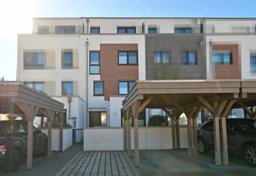 Best of Townhouse :) Exklusiv ausgestattetes Familien-Zuhause mit Garten, Carport & Stellplatz