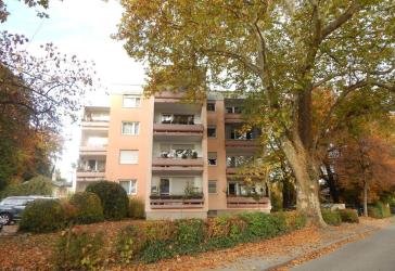 Vermietete, helle 2-Zimmer-Wohnung in Salzburghofen mit Balkon, Aufzug & zwei Stellplätzen