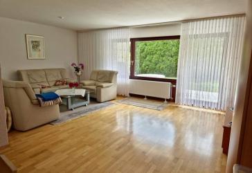 Sonniges Familienglück mit Garten, Balkon und viel Platz zur Entfaltung in Dagersheim