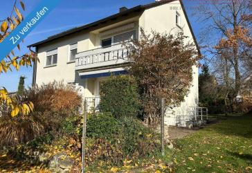 Zweifamilienhaus mit großem Grundstück, Garten & Ausbaupotenzial in Weißenburg - Hattenhof