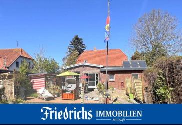Teilmodernisiertes Wohnhaus in Jade-Schweiburg mit optionalem Bauplatz - Nähe Nordseeküste/Jadebusen