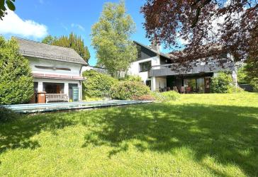 Traumhaftes Anwesen mit tollem Garten und Pool in bester Lage von Lüdenscheid zu verkaufen!!!