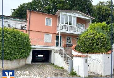 IHR NEUES ZUHAUSE IN TRAUM LAGE: GERÄUMIGE 7-ZIMMER-WOHNUNG IM HERZEN VON STÄDTISCHEN PARKANLAGEN!